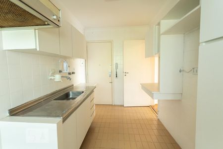 Apartamento para alugar com 100m², 3 quartos e 1 vaga Apartamento para alugar com 100m², 3 quartos e 1 vagaCozinha