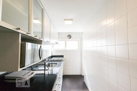 Apartamento à venda com 95m², 2 quartos e 2 vagas Apartamento à venda com 95m², 2 quartos e 2 vagasCozinha