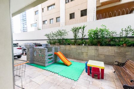 Apartamento à venda com 95m², 2 quartos e 2 vagas Apartamento à venda com 95m², 2 quartos e 2 vagasPlayground