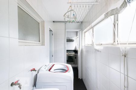 Apartamento à venda com 95m², 2 quartos e 2 vagas Apartamento à venda com 95m², 2 quartos e 2 vagasÁrea de Serviço