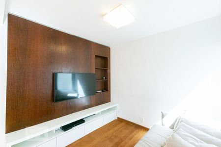 Apartamento à venda com 95m², 2 quartos e 2 vagas Apartamento à venda com 95m², 2 quartos e 2 vagasSala