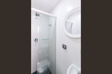 Apartamento à venda com 95m², 2 quartos e 2 vagas Apartamento à venda com 95m², 2 quartos e 2 vagasBanheiro de Serviço