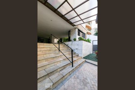 Apartamento à venda com 95m², 2 quartos e 2 vagas Apartamento à venda com 95m², 2 quartos e 2 vagasFachada