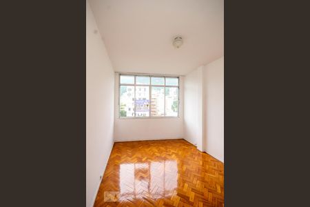 Apartamento à venda com 36m², 1 quarto e sem vagaQuarto