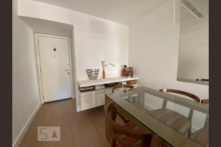 Sala de apartamento para alugar com 3 quartos, 85m² em Botafogo, Rio de Janeiro