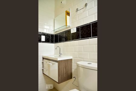 Banheiro Gabinete de apartamento à venda com 2 quartos, 50m² em Vila Sílvia, São Paulo
