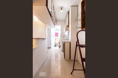 Cozinha de apartamento para alugar com 2 quartos, 73m² em Bela Vista, São Paulo