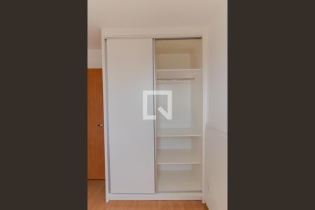 Apartamento para alugar com 43m², 2 quartos e 1 vagaQuarto 01 - Armário