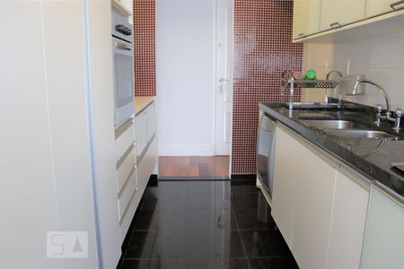 Apartamento para alugar com 94m², 2 quartos e 2 vagasCozinha
