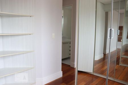 Apartamento para alugar com 94m², 2 quartos e 2 vagasCloset do Quarto 2