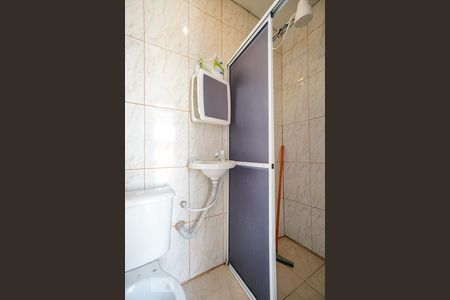 Casa para alugar com 52m², 2 quartos e sem vagaBanheiro