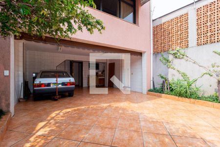 Casa à venda com 216m², 3 quartos e 4 vagasGaragem