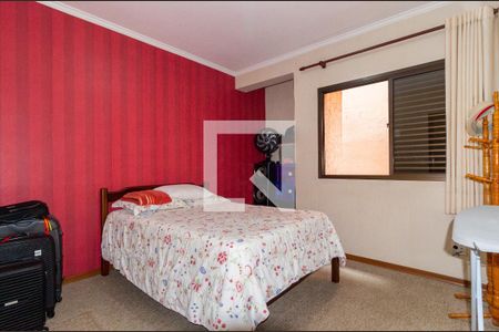 Casa à venda com 216m², 3 quartos e 4 vagasQuarto 2