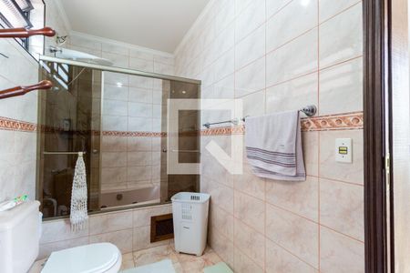 Casa à venda com 216m², 3 quartos e 4 vagasBanheiro - Suíte