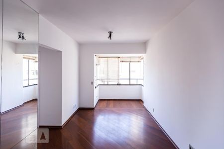 Sala de apartamento para alugar com 2 quartos, 70m² em Liberdade, São Paulo