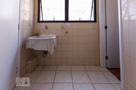 Apartamento para alugar com 70m², 2 quartos e 1 vagaServiço