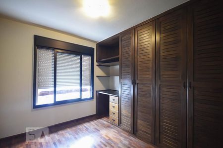 Quarto  de apartamento para alugar com 2 quartos, 103m² em Vila Suzana, São Paulo