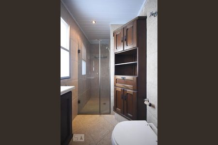 Banheiro de apartamento para alugar com 2 quartos, 103m² em Vila Suzana, São Paulo