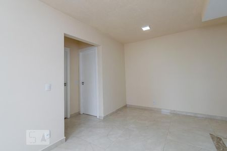 Sala de apartamento para alugar com 2 quartos, 47m² em Irajá, Rio de Janeiro