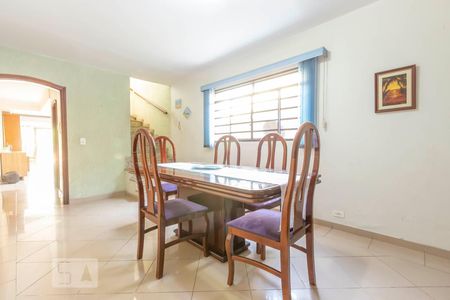 Casa à venda com 250m², 4 quartos e 2 vagasSala de Jantar