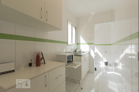 Apartamento à venda com 65m², 2 quartos e 1 vagaCozinha
