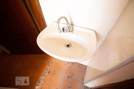 Casa à venda com 272m², 3 quartos e 5 vagas Casa à venda com 272m², 3 quartos e 5 vagasSalão de festas - pia