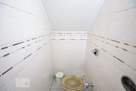 Casa à venda com 272m², 3 quartos e 5 vagas Casa à venda com 272m², 3 quartos e 5 vagasLavabo