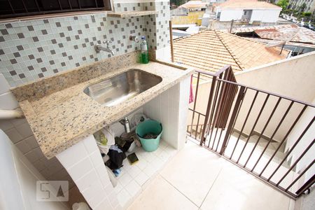 Casa à venda com 272m², 3 quartos e 5 vagas Casa à venda com 272m², 3 quartos e 5 vagasLavanderia