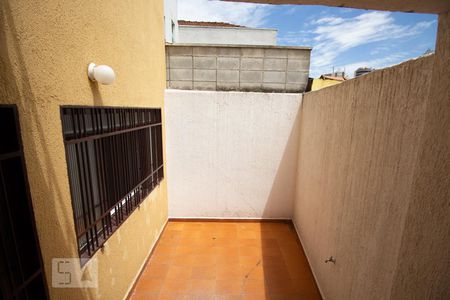 Casa à venda com 272m², 3 quartos e 5 vagas Casa à venda com 272m², 3 quartos e 5 vagasQuintal