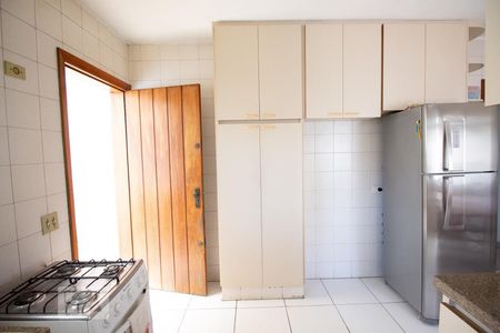 Casa à venda com 272m², 3 quartos e 5 vagas Casa à venda com 272m², 3 quartos e 5 vagasCozinha