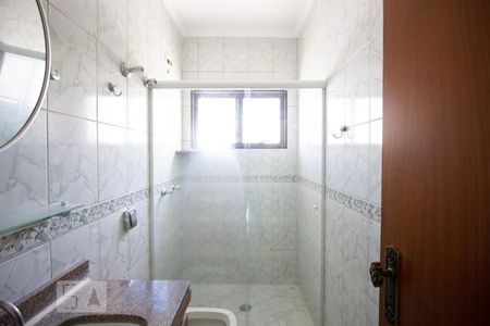 Casa à venda com 272m², 3 quartos e 5 vagas Casa à venda com 272m², 3 quartos e 5 vagasBanheiro