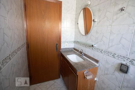 Casa à venda com 272m², 3 quartos e 5 vagas Casa à venda com 272m², 3 quartos e 5 vagasBanheiro