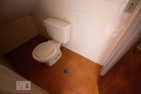 Casa à venda com 272m², 3 quartos e 5 vagas Casa à venda com 272m², 3 quartos e 5 vagasLavabo de serviço