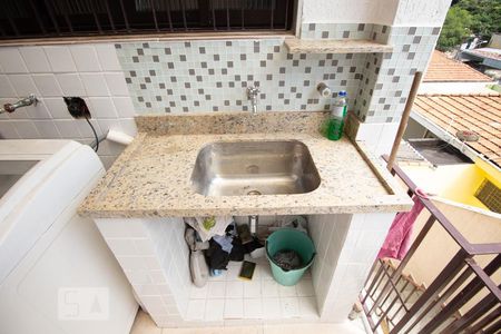 Casa à venda com 272m², 3 quartos e 5 vagas Casa à venda com 272m², 3 quartos e 5 vagasLavanderia