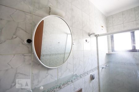 Casa à venda com 272m², 3 quartos e 5 vagas Casa à venda com 272m², 3 quartos e 5 vagasBanheiro