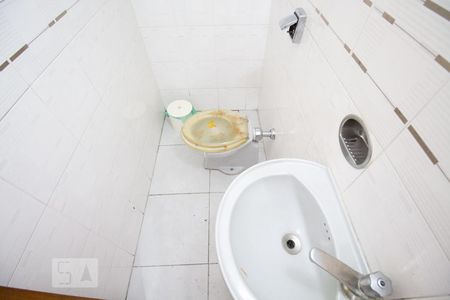 Casa à venda com 272m², 3 quartos e 5 vagas Casa à venda com 272m², 3 quartos e 5 vagasLavabo