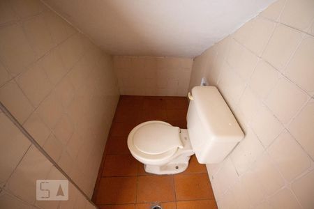 Casa à venda com 272m², 3 quartos e 5 vagas Casa à venda com 272m², 3 quartos e 5 vagasLavabo de serviço