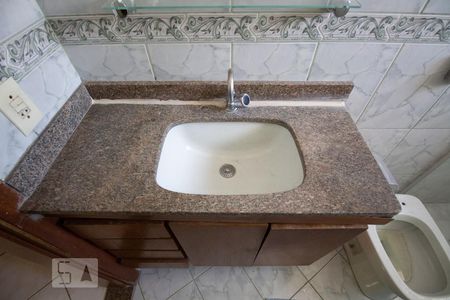 Casa à venda com 272m², 3 quartos e 5 vagas Casa à venda com 272m², 3 quartos e 5 vagasBanheiro