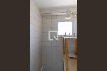 Apartamento para alugar com 87m², 2 quartos e 1 vaga Apartamento para alugar com 87m², 2 quartos e 1 vagaBanheiro de Serviço
