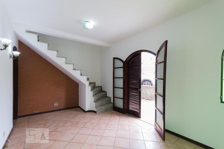 Sala (1º andar) de casa de condomínio à venda com 3 quartos, 140m² em Pechincha, Rio de Janeiro