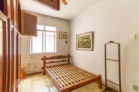 Quarto 1 de casa de condomínio para alugar com 2 quartos, 90m² em Quintino Bocaiuva, Rio de Janeiro