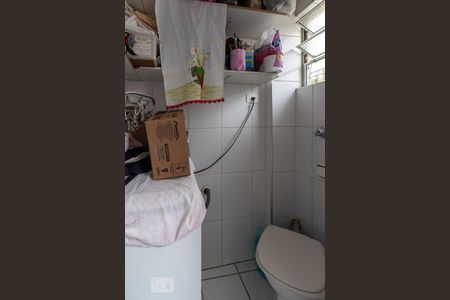 Apartamento para alugar com 68m², 2 quartos e sem vagaBanheiro de Serviço