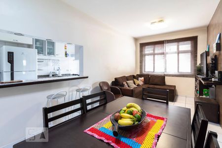 Apartamento para alugar com 68m², 2 quartos e sem vagaSala