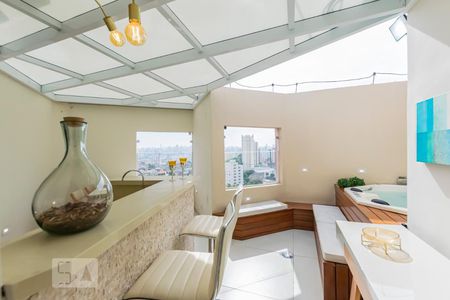 Apartamento à venda com 120m², 2 quartos e 2 vagas2o. Andar - Varanda gourmet