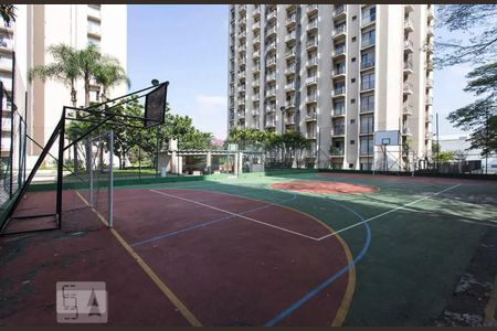 Apartamento à venda com 55m², 1 quarto e 1 vagaQuadra