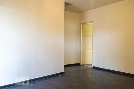 Sala de apartamento à venda com 1 quarto, 40m² em Penha Circular, Rio de Janeiro