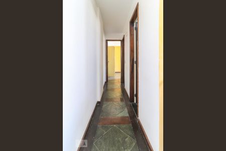 Corredor de apartamento para alugar com 2 quartos, 55m² em Jacarepaguá, Rio de Janeiro