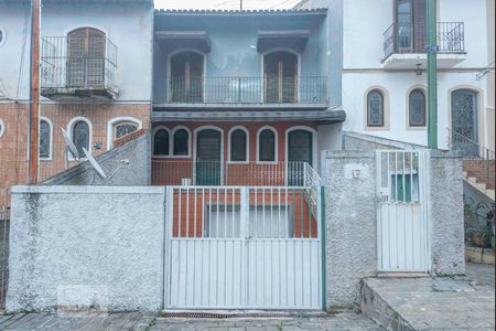 Casa para alugar com 80m², 2 quartos e 1 vagaFachada