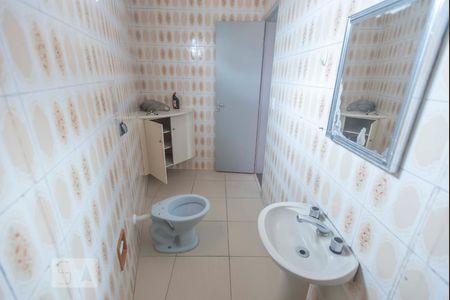 Casa para alugar com 80m², 2 quartos e 1 vagaBanheiro 1