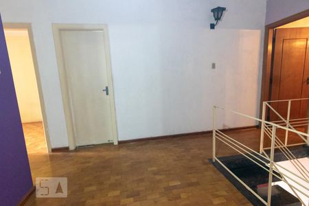 Hall dos dormitórios  de casa à venda com 3 quartos, 206m² em Vila Santa Teresa, Santo André